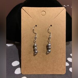 Grey pearl handmade sterling silver earrings, NWOT